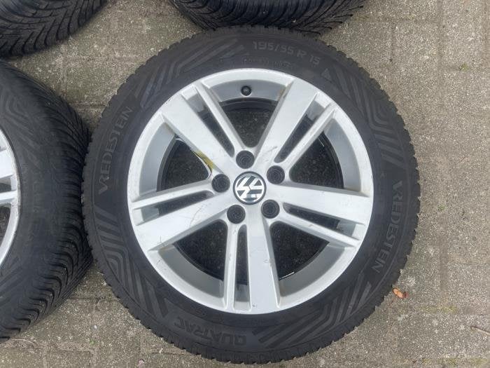 Sportvelgenset + banden van een Volkswagen Polo, Gebruikt, -, Verzenden, -