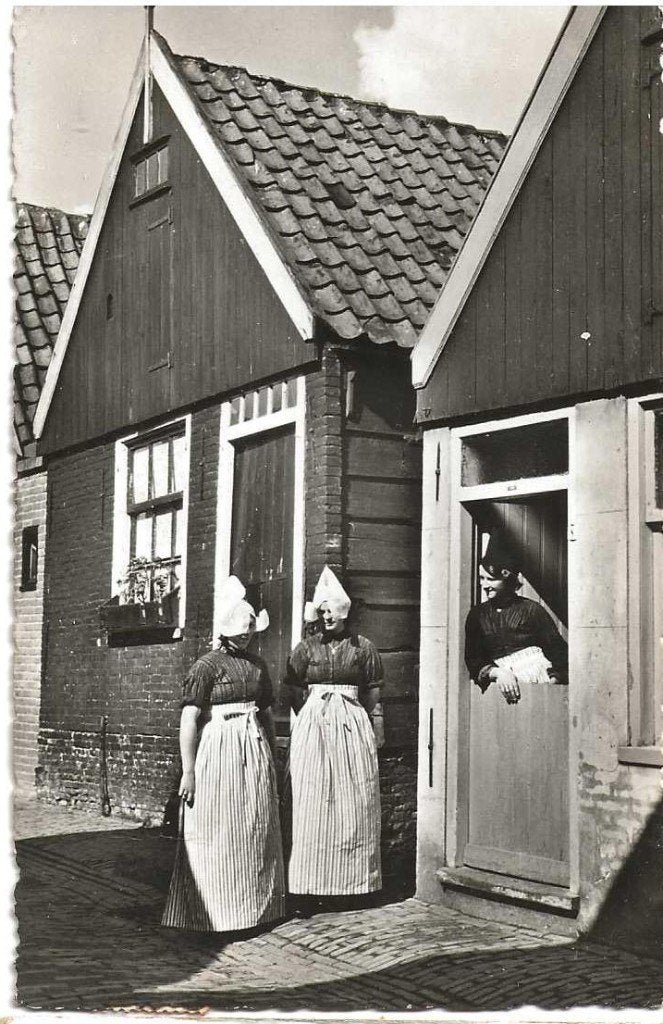 Par-690  Volendam, Ophalen of Verzenden, 1960 tot 1980, Ongelopen, Noord-Holland