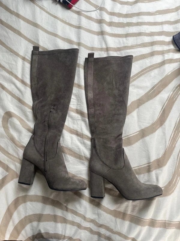 SPM knielaarzen maat 39, Kleding | Dames, Schoenen, Hoge laarzen, SPM, Ophalen of Verzenden, Grijs