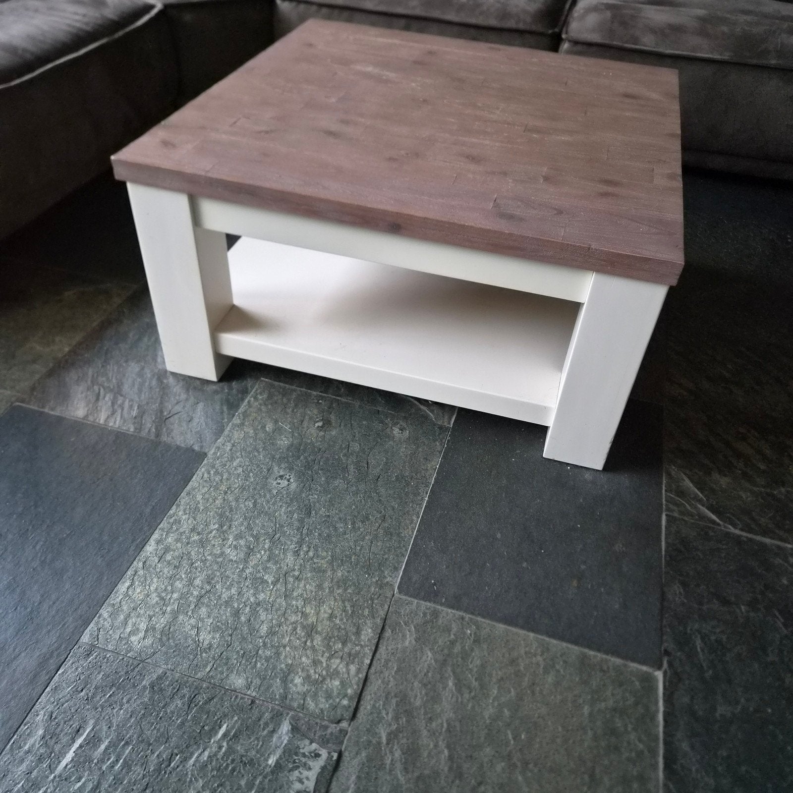 Salontafel met houten blad en wit onderstel, Huis en Inrichting, Tafels | Salontafels, Ophalen, Gebruikt, 50 tot 100 cm, 5 – 50