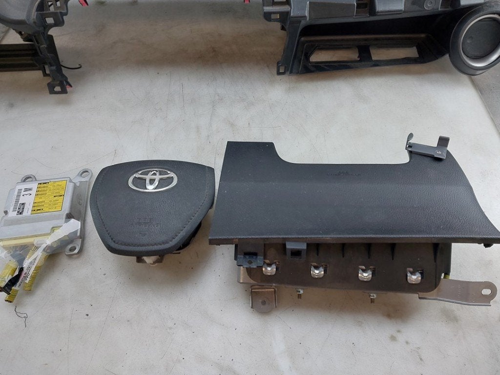 Airbag Set + Dashboard Toyota RAV4 (A4) 2018 7396042051, Auto-onderdelen, Gebruikt, Kundenbetreuung@toyota.de, Toyota-Allee 2, Köln 50858, , Duitsland