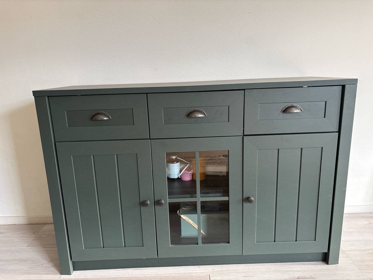 Meubella Dressoir - Zo goed als nieuw, Ophalen, 150 tot 200 cm, Zo goed als nieuw, Met lade(s)