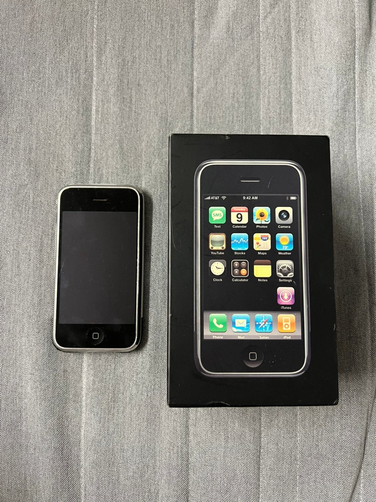 Original iPhone (2G) - 8GB with original Box + Dock, Gebruikt, Ophalen of Verzenden, 8 GB, Met simlock