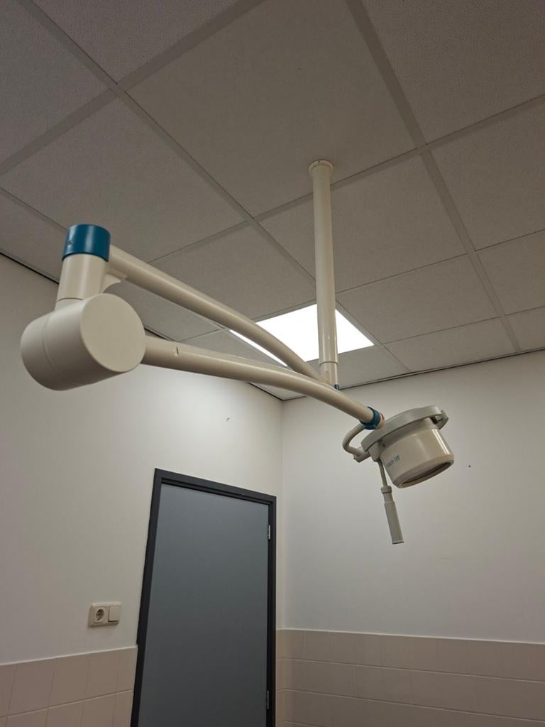 Mach 120 Operatielamp / Onderzoekslamp, Ophalen