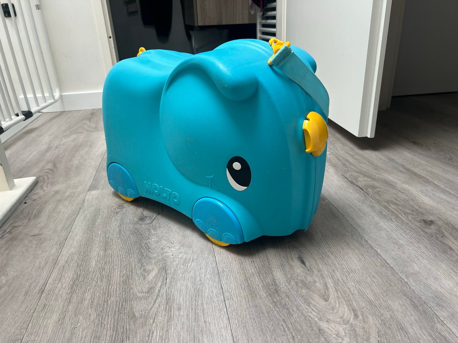 Molto kinderkoffer olifant, Sieraden, Tassen en Uiterlijk, Koffers, Gebruikt, Hard kunststof, Minder dan 50 cm, Minder dan 35 cm