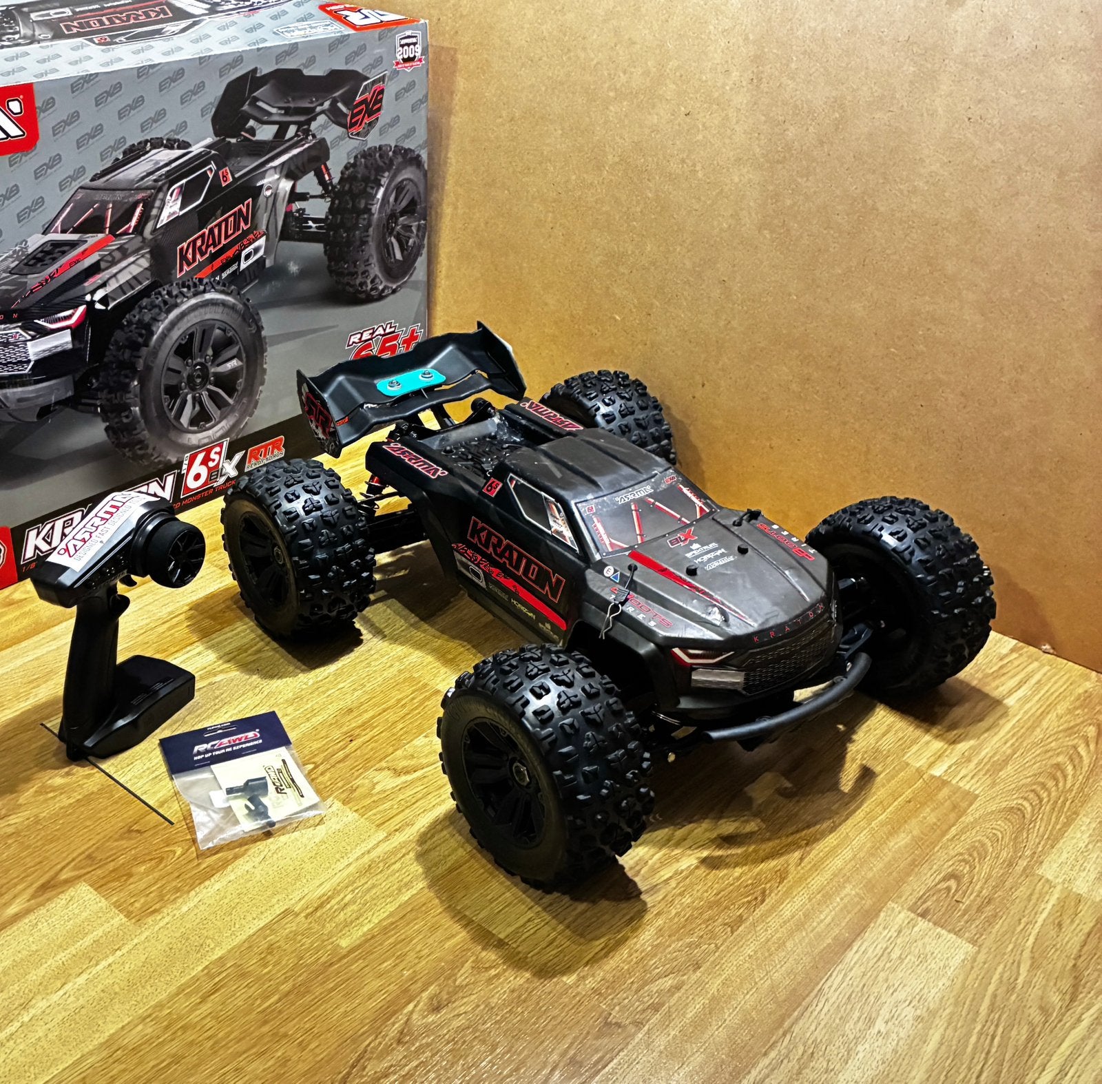 Arrma kraton 6s, Ophalen of Verzenden, Zo goed als nieuw, Auto offroad