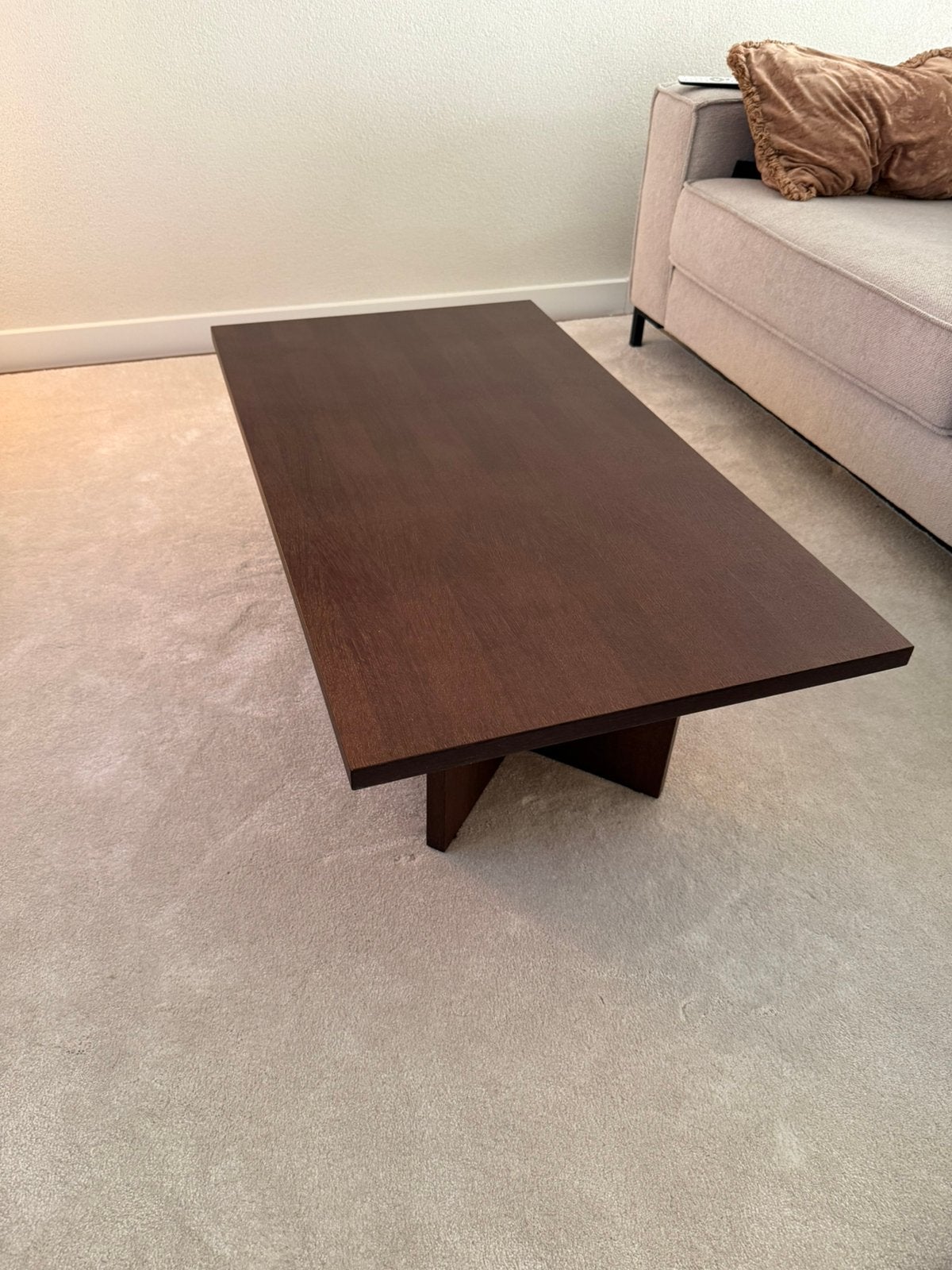 Houten salontafel Toni Westwing Collection, Ophalen, 100 tot 150 cm, Eikenhout, 50 tot 100 cm