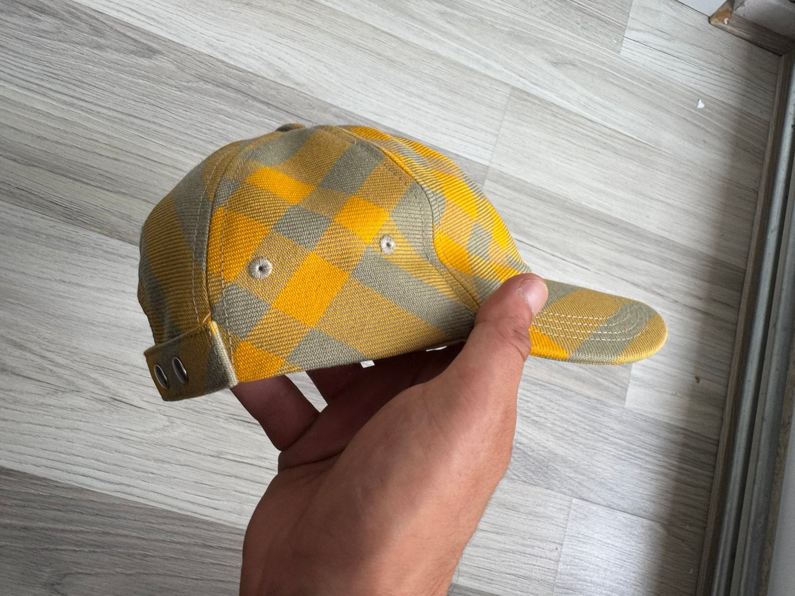 Burberry pet orgineel geel, Ophalen of Verzenden