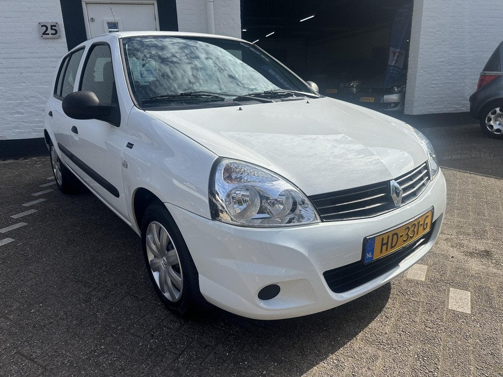 Renault Clio 1.2 Night & Day /Nieuwe apk bij aflevering/5 dr, Voorwielaandrijving, Euro 5, Gebruikt, 4 cilinders