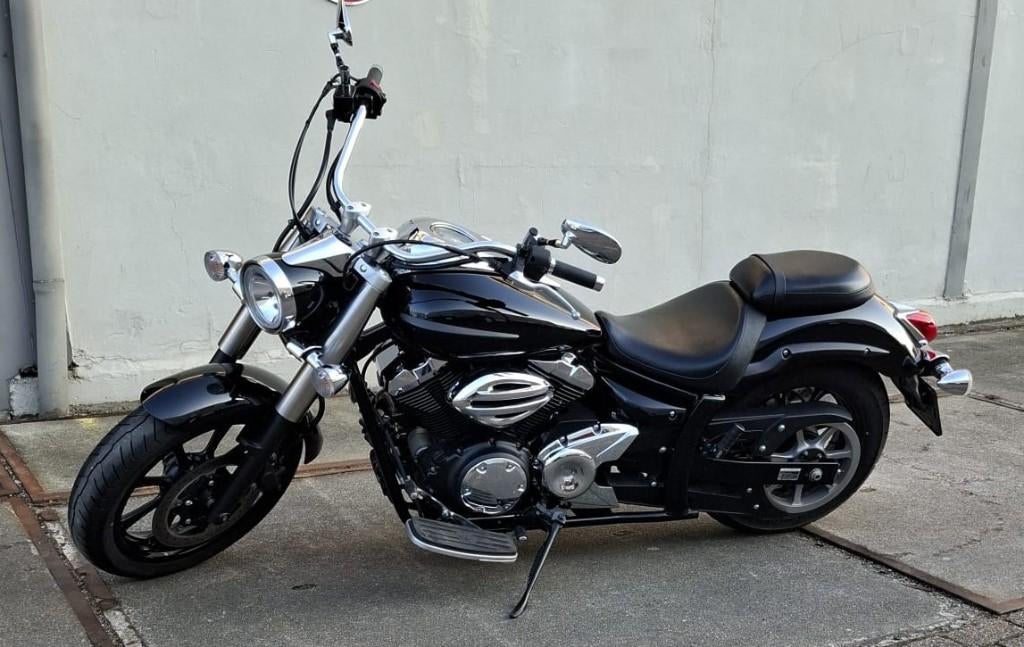 YAMAHA XVS 950 MIDNICHT STAR, 2 cilinders, Chopper, Gebruikt, Particulier