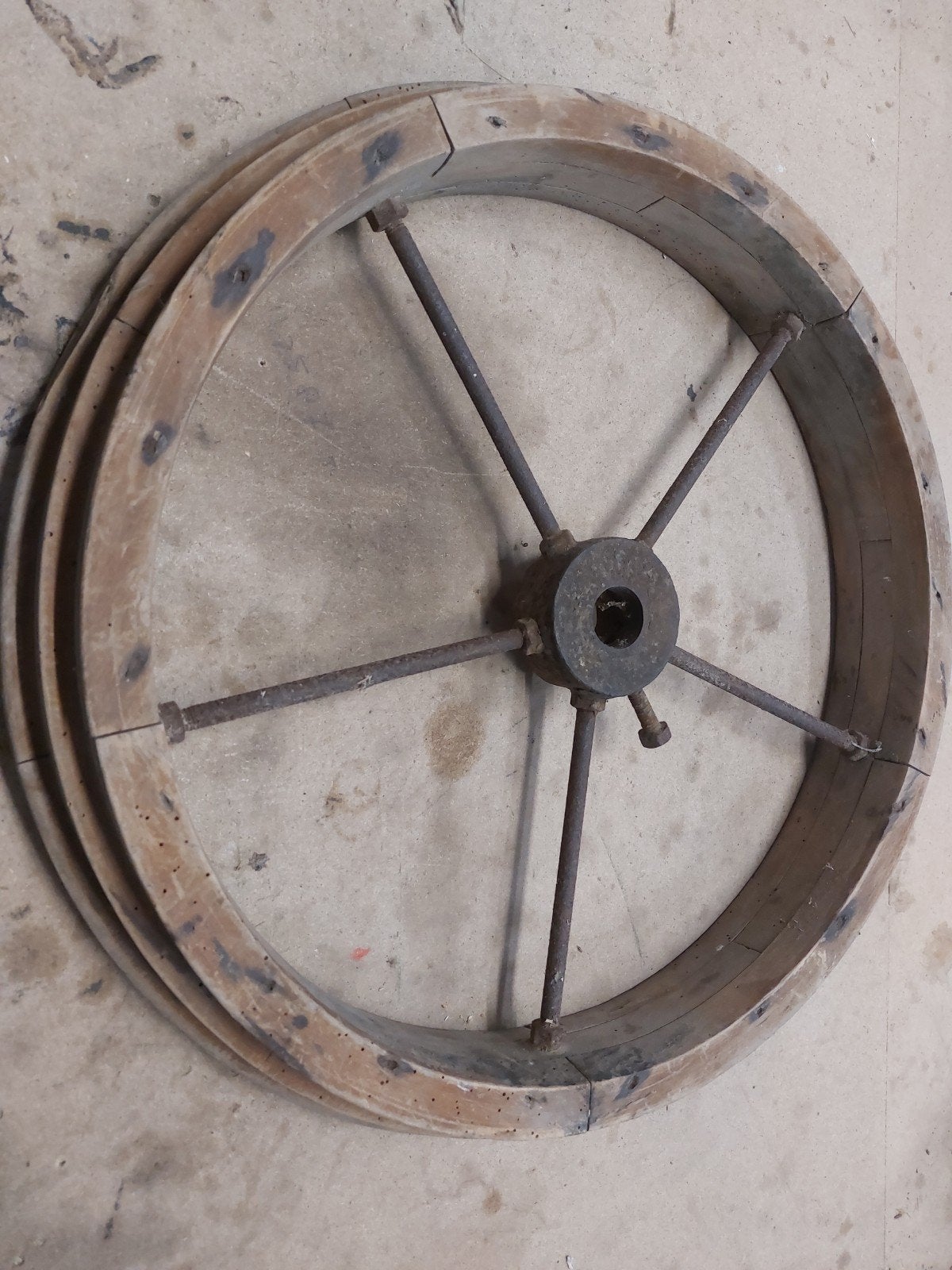 Antieke houten V-snaar poelie / stappenpoelie - Industrieel, Ophalen of Verzenden
