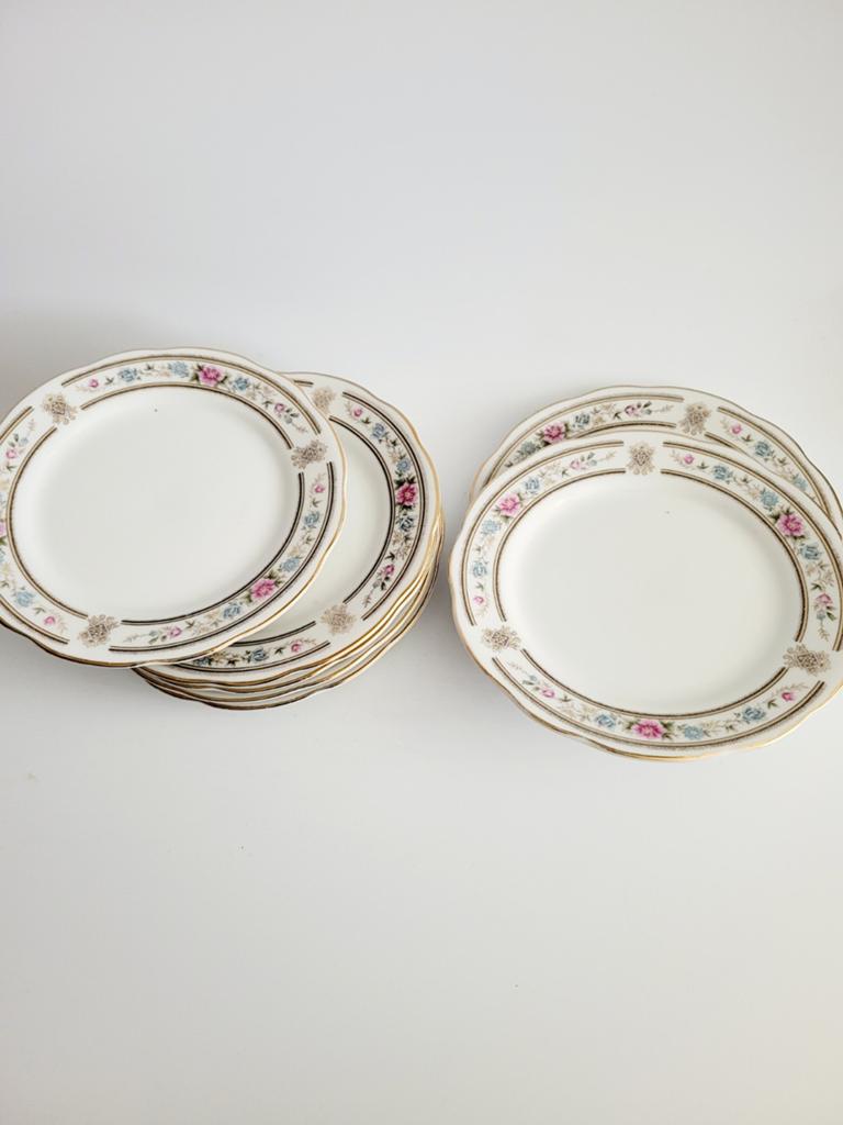 Izgs Prachtig bloemetjes servies bord bordjes set, Ophalen of Verzenden