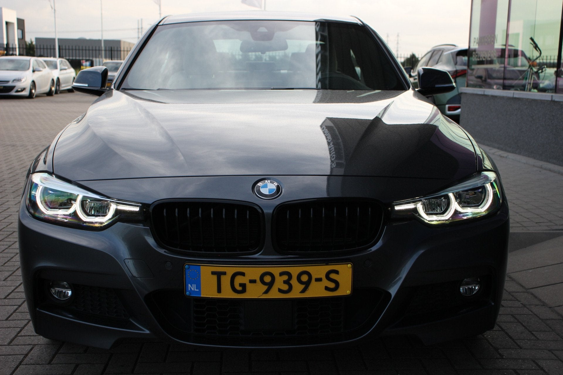 BMW 3-serie 320i xDrive M Sport Edition | DEALER ONDERHOUDEN, Automaat, 1998 cc, 15 km/l, Euro 6