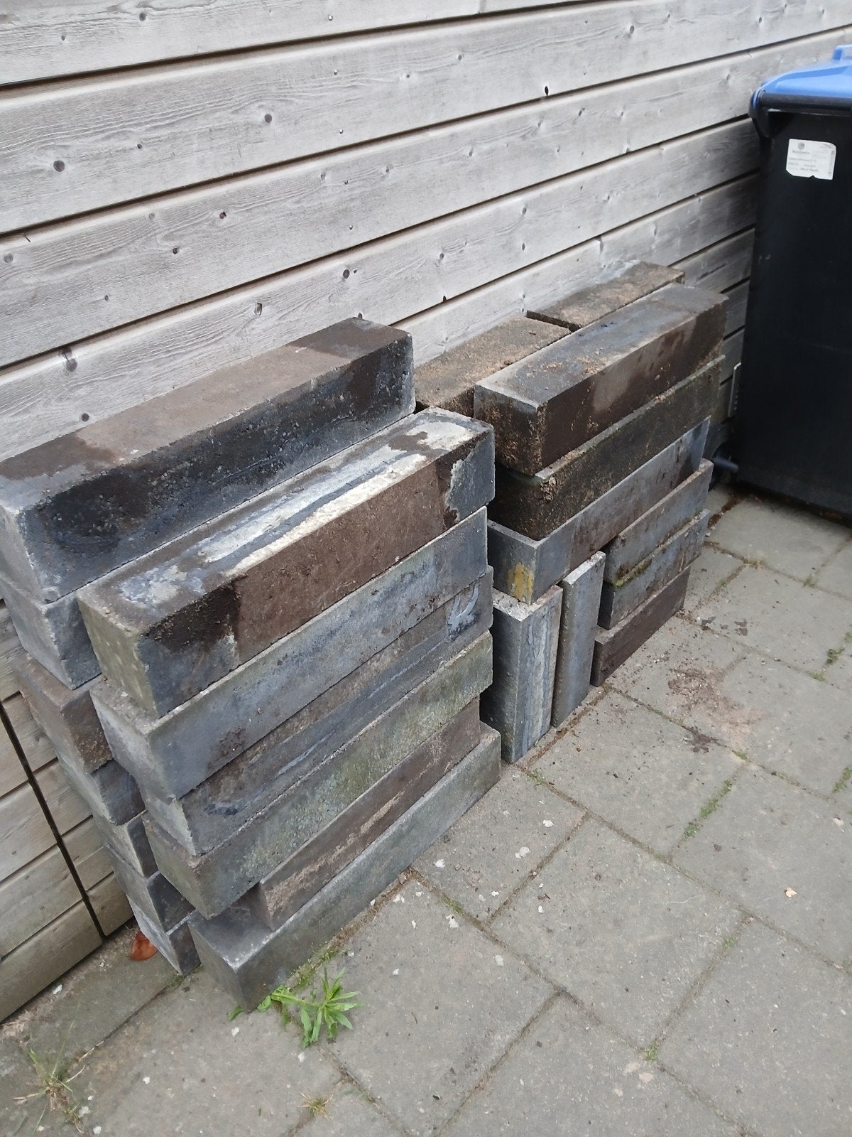 Gratis op te halen: betonnen stapelblokken, Ophalen, Beton, Minder dan 5 m², Overige typen