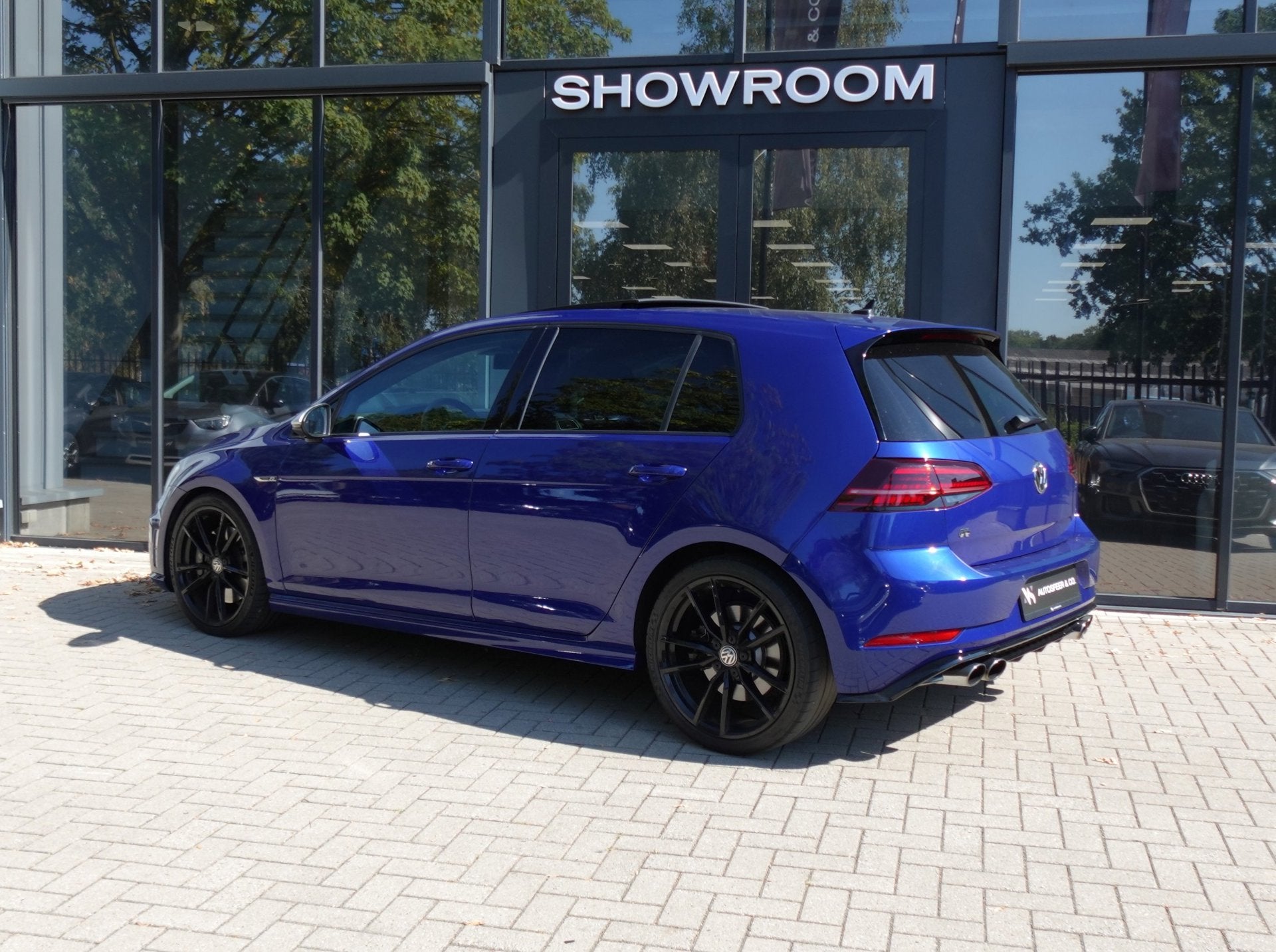 Volkswagen Golf 2.0 TSI R 4Motion PANO KEYLESS, Automaat, Gebruikt, Zwart, 4 cilinders