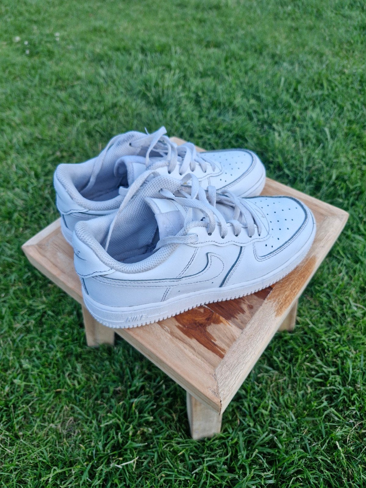 Witte Nike Air Force 1 Sneakers - Klassiek en Comfortabel, Ophalen, Wit, Nike, Sneakers of Gympen