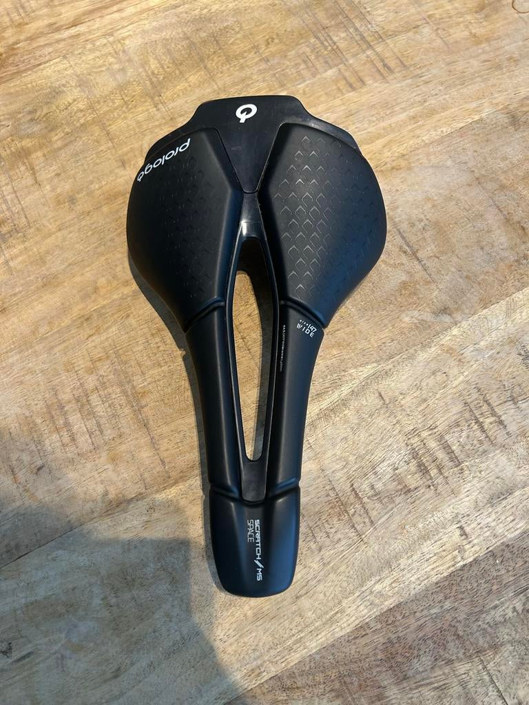 Prologo Scratch M5 Zadel 140mm - Comfort en Prestatie, Fietsen en Brommers, Kunststof, Ophalen of Verzenden, Zo goed als nieuw