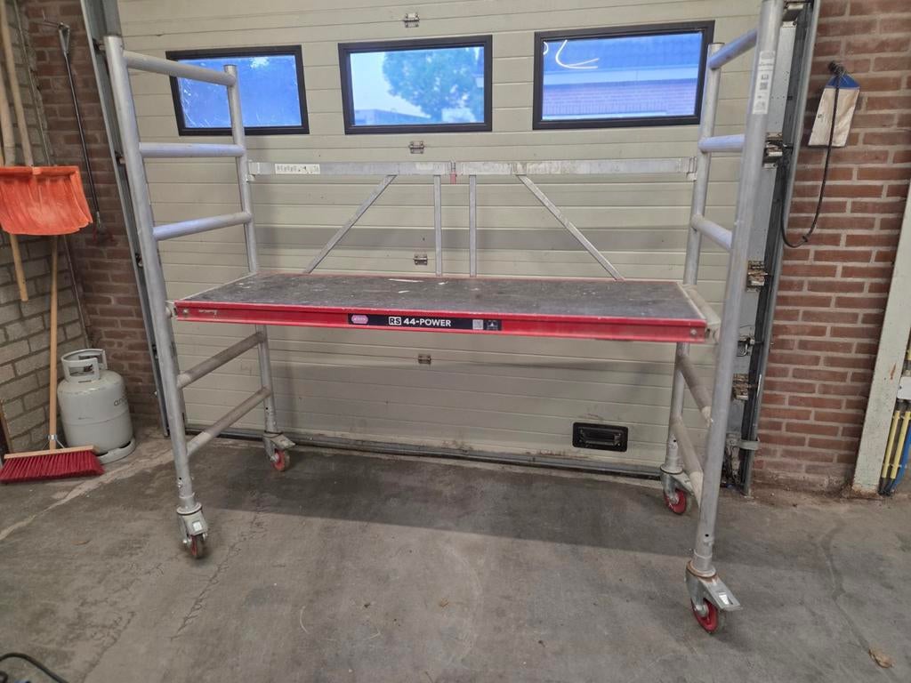 Altrex kamer steiger, Doe-het-zelf en Verbouw, Steigers, Ophalen, Zo goed als nieuw, Rolsteiger of Kamersteiger, Minder dan 2 meter