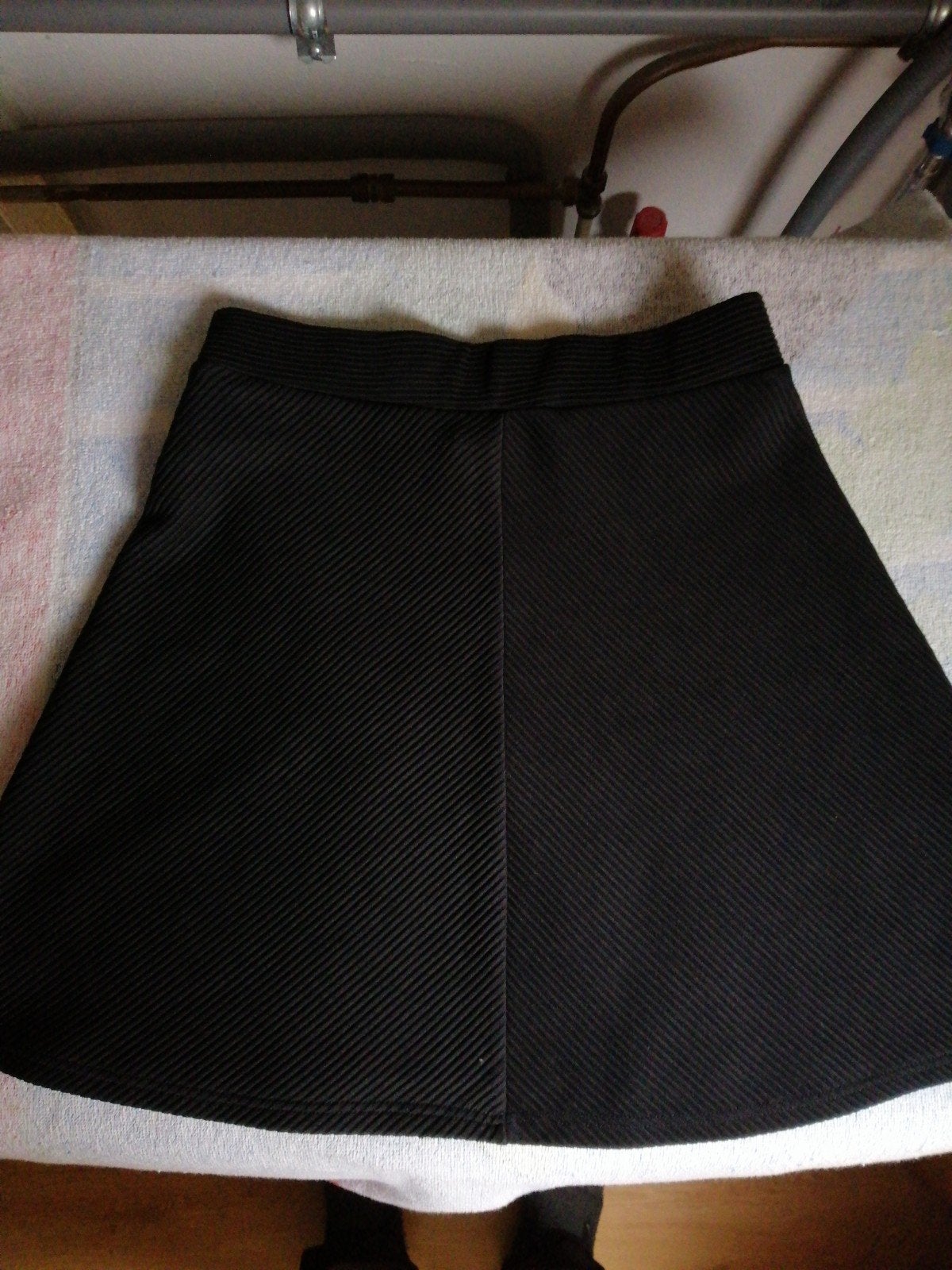 rokje zwart nieuw maat 34, Zwart, Nieuw, Ophalen of Verzenden, Maat 34 (XS) of kleiner