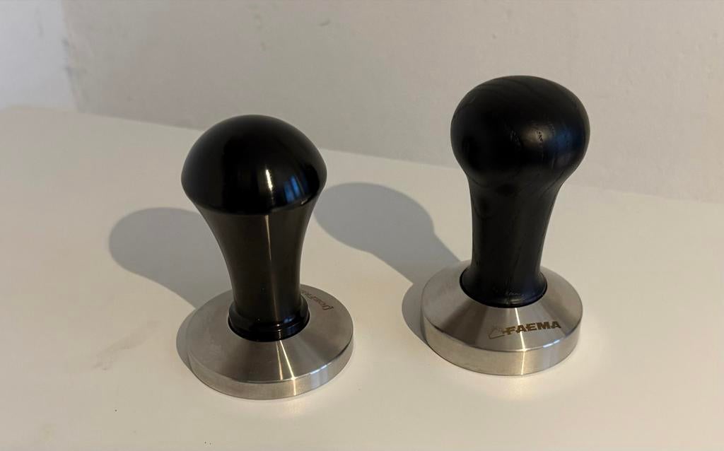 Twee nieuwe 58mm koffie tampers (Faema & Joefrex), Overige typen, Nieuw, Ophalen of Verzenden, Zwart