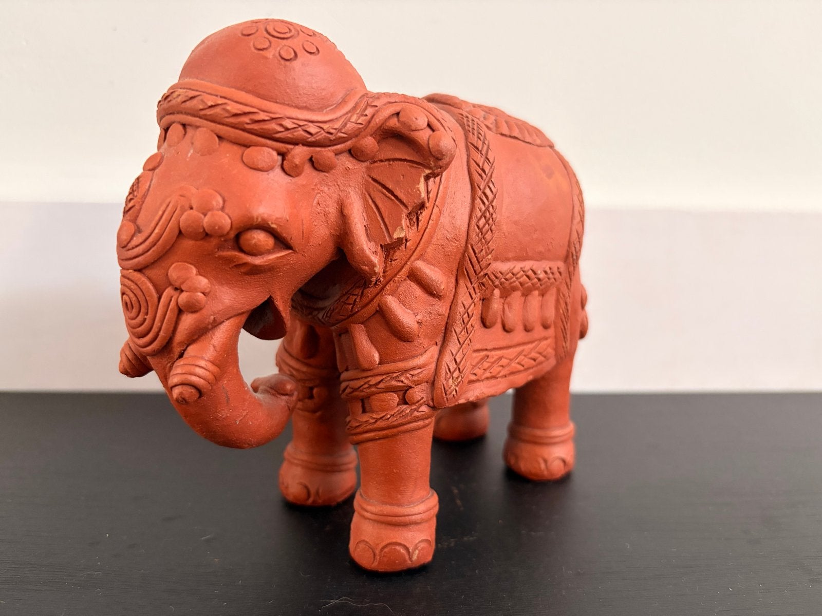 Decoratieve Terracotta Olifant, Verzamelen, Ophalen of Verzenden, Gebruikt, Dier