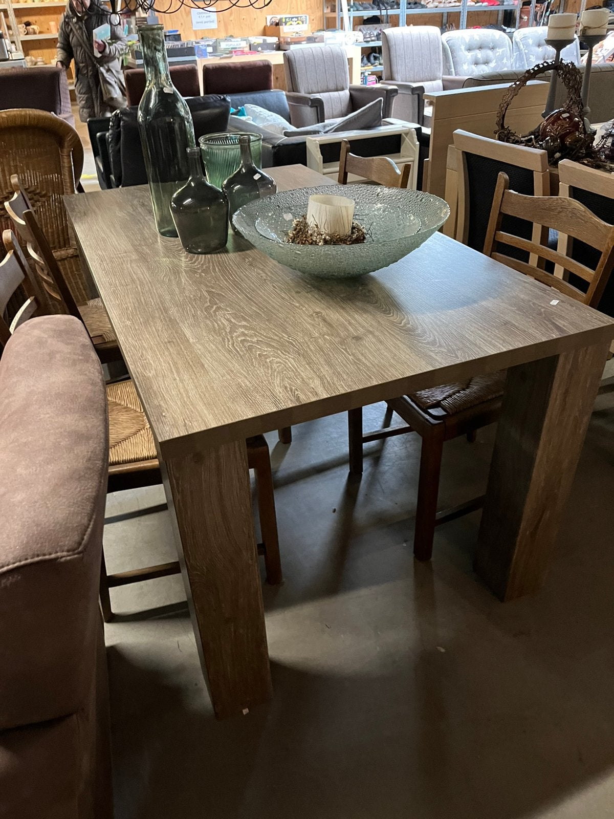 Mooie vergrijsde eettafel, Ophalen, Zo goed als nieuw, 4 tot 6 stoelen