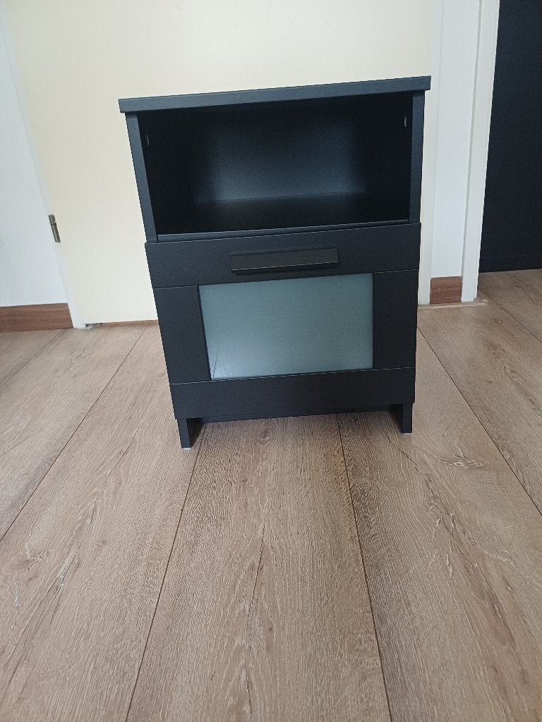 BRIMNES Nachtkastje, zwart, 39x41x53 cm, Huis en Inrichting, Slaapkamer | Nachtkastjes, Ophalen, Gebruikt, Minder dan 45 cm, Minder dan 55 cm