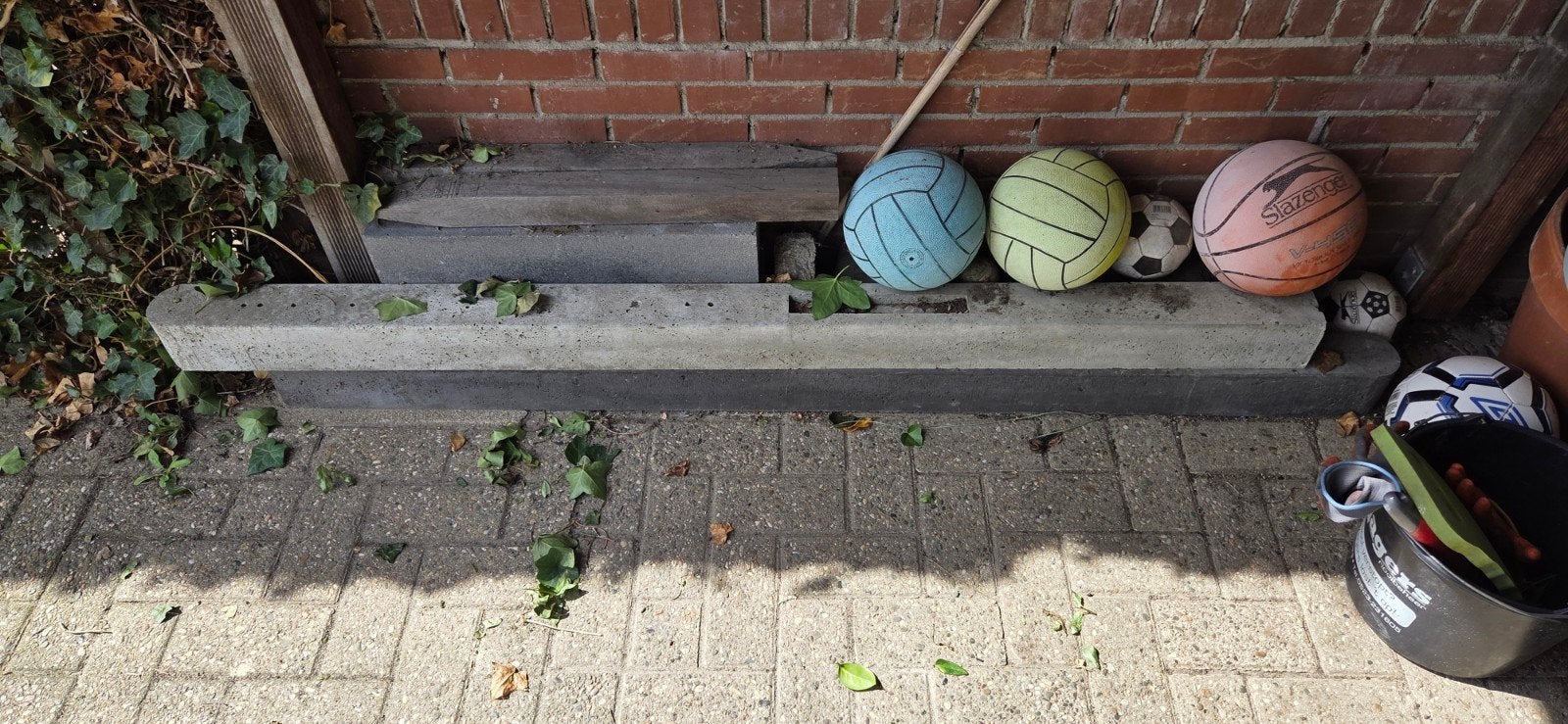 Betonpalen schutting en plantenbakblokken, Tuin en Terras, Schuttingen, Ophalen of Verzenden