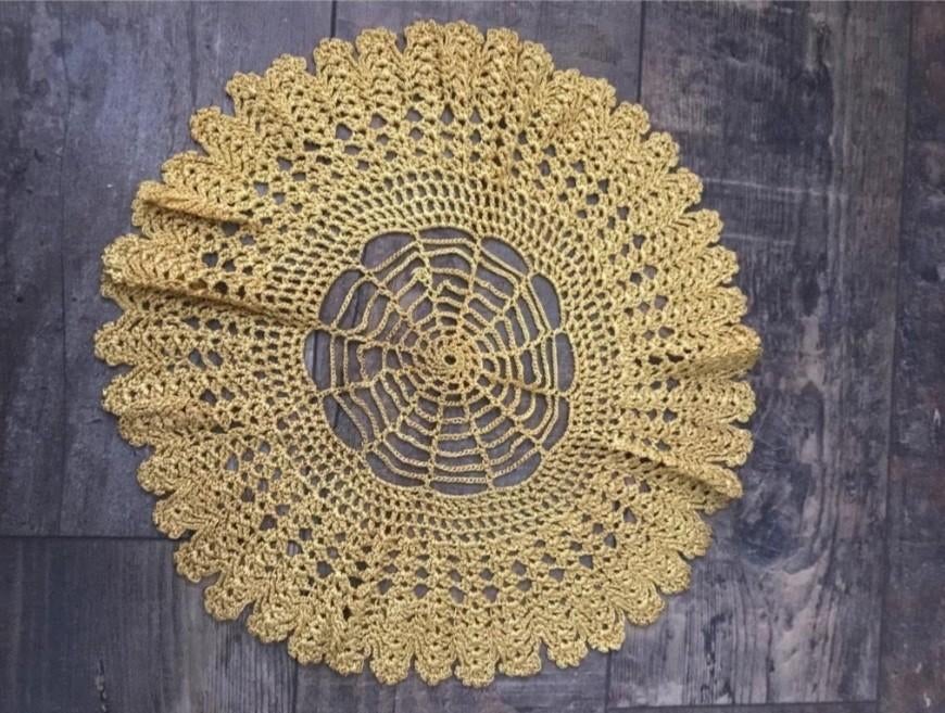 Handgehaakt Gouden Kleedje, Ophalen of Verzenden