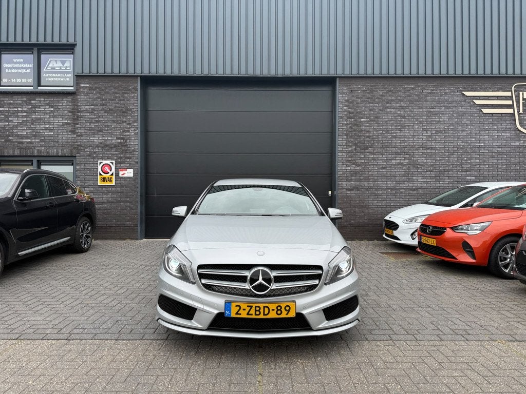 Mercedes-Benz A-Klasse 180 Ambition | 2E EIGENAAR | 12MND GA, Auto's, Gebruikt, 4 cilinders, Leder en Stof, 122 pk