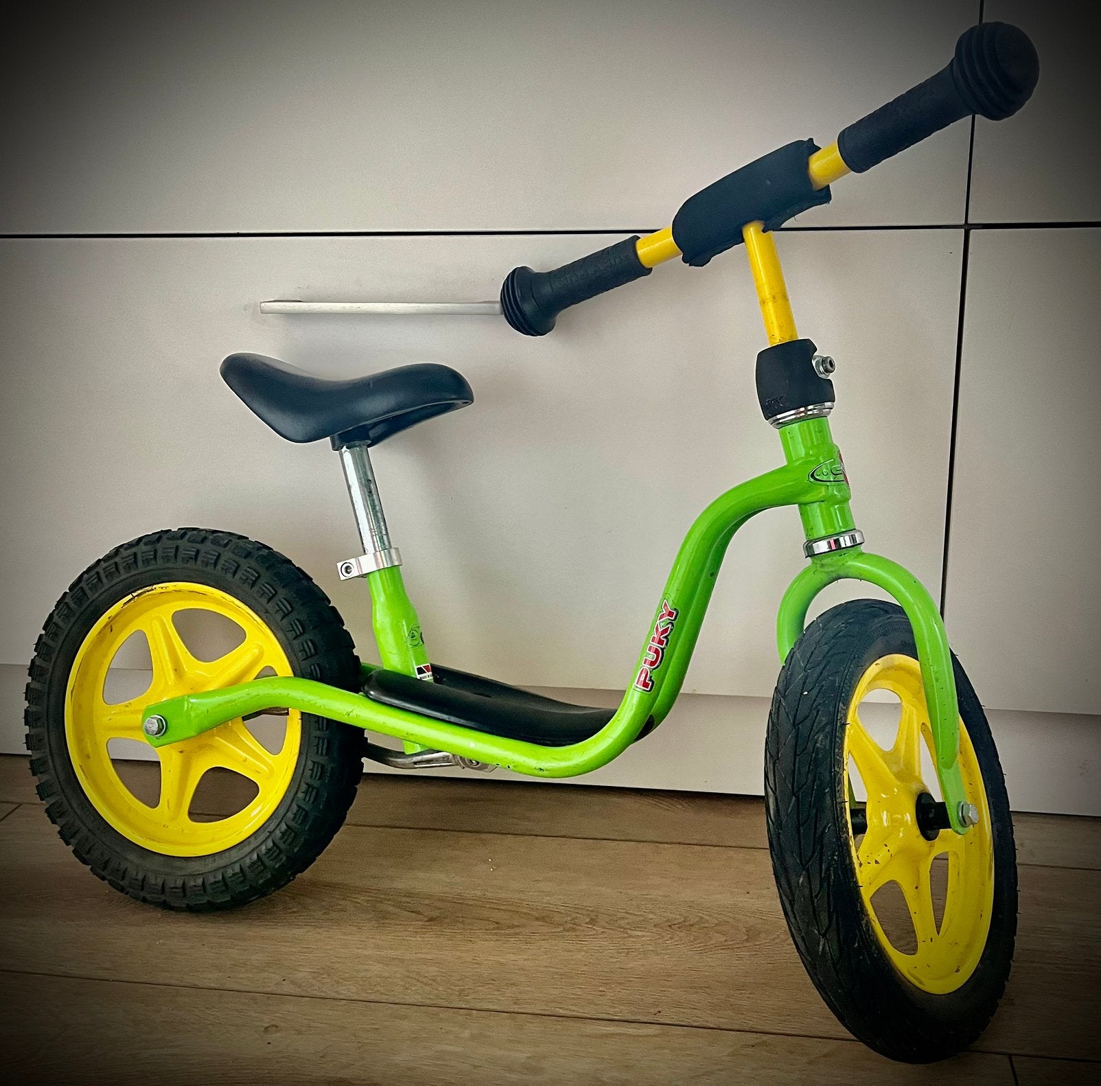 Puky loopfiets groen/geel - Zo goed als nieuw, Ophalen, Zo goed als nieuw, Minder dan 16 inch