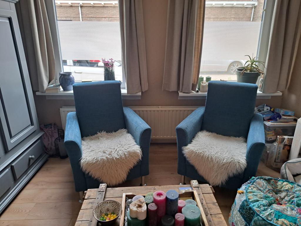 2 petrol kleurige stoelen, Ophalen of Verzenden, Gebruikt