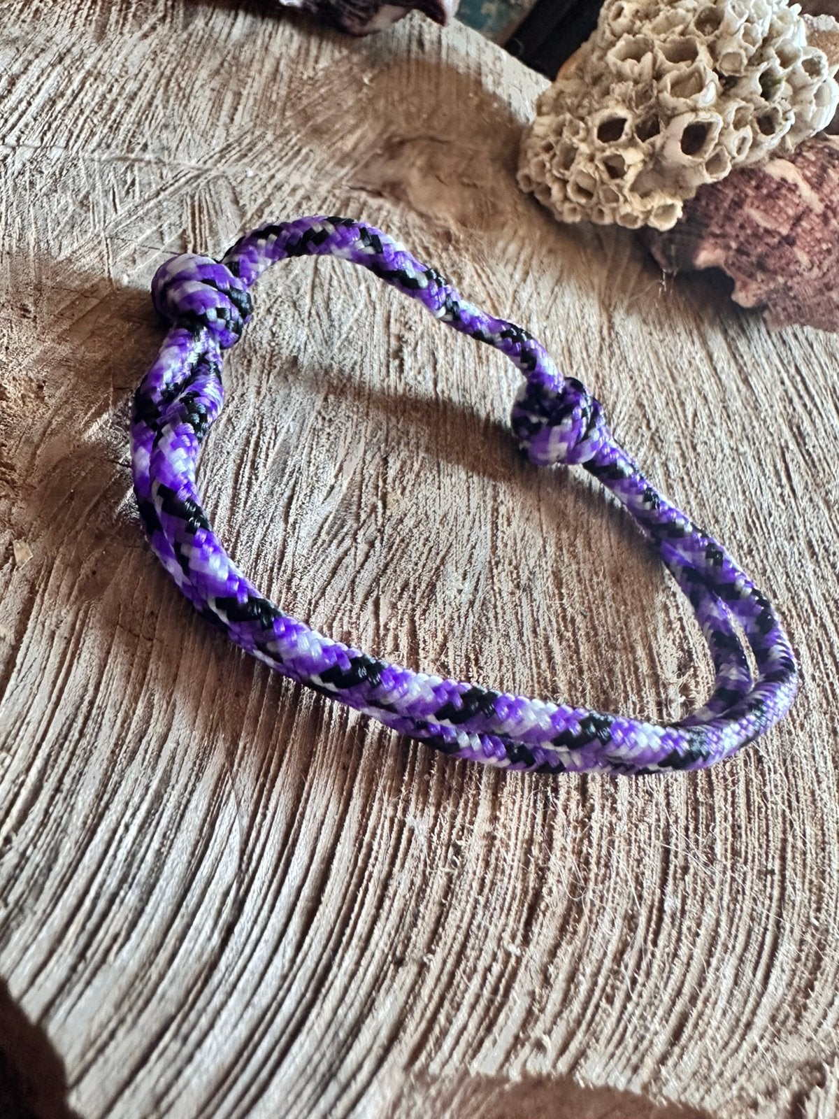 Trendy herenarmband / paars / surflife / beachwear / nieuw, Sieraden, Tassen en Uiterlijk, Armbanden, Ophalen of Verzenden, Nieuw