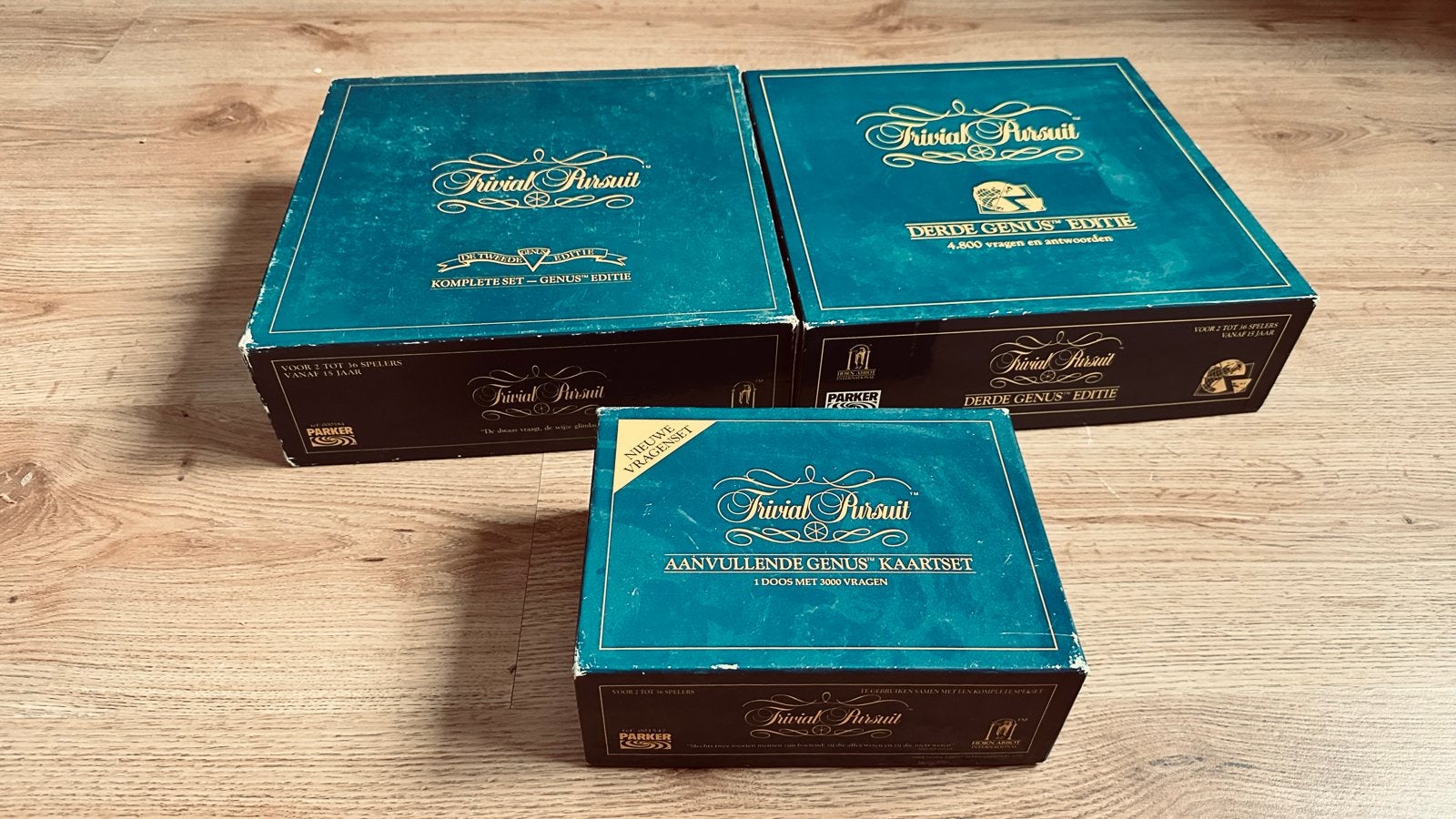Trivial Pursuit: Complete Set + Derde Genus Editie + Kaartse, Hobby en Vrije tijd, Drie of vier spelers, Ophalen of Verzenden