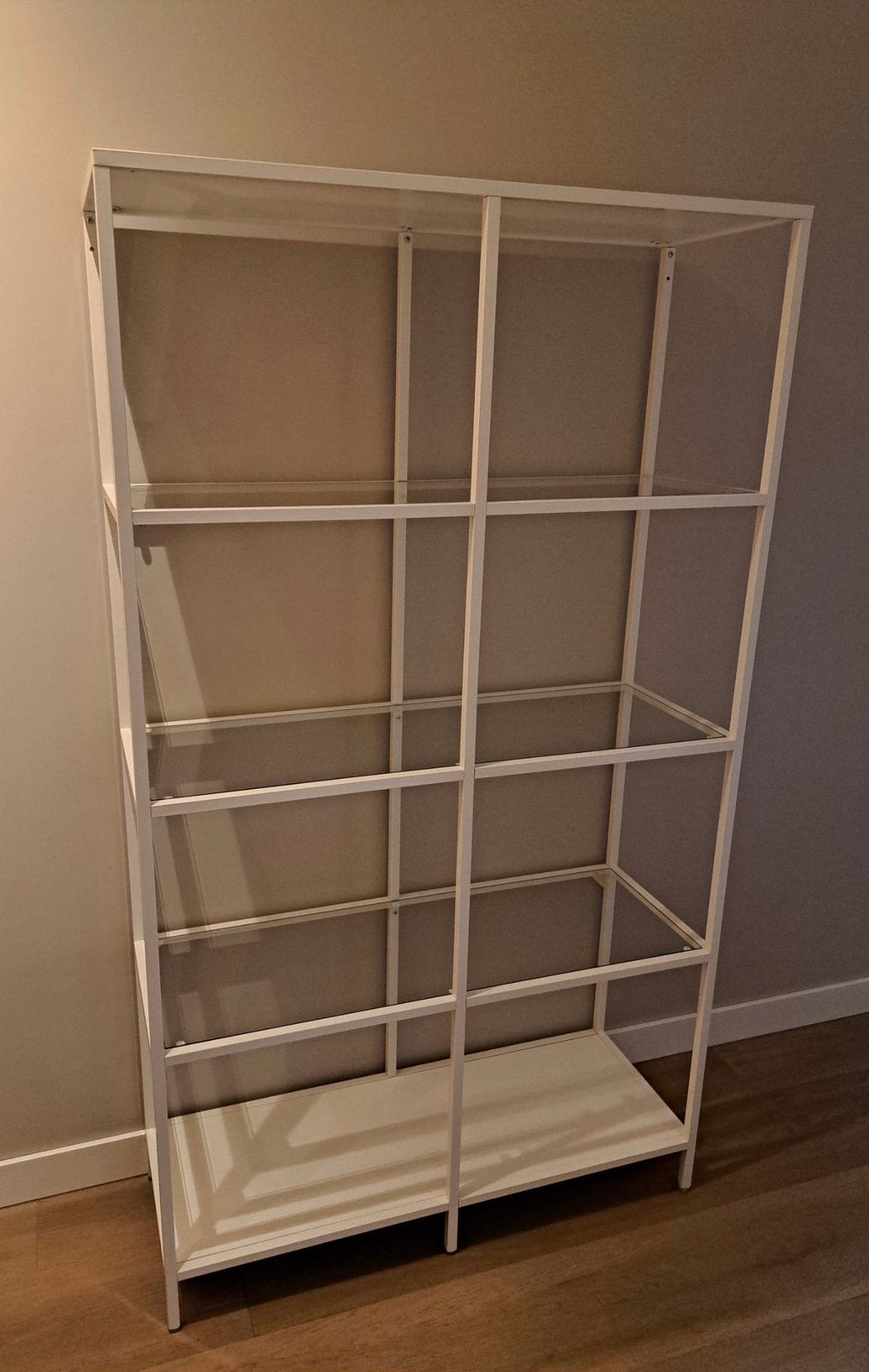 Ikea vittsjo vitrine kast, Ophalen, Zo goed als nieuw