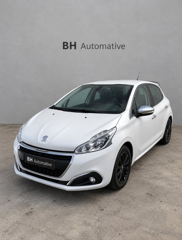 Peugeot 208 1.2 VTI 60KW/82PK 5-D 2017 Wit, Auto's, Voorwielaandrijving, Dealer onderhouden, 1199 cc, Alcantara