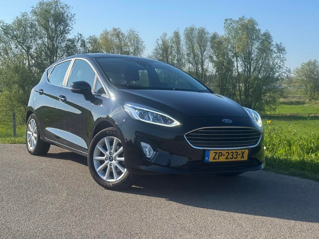 Ford Fiësta 1.1 1e EIG|NIEUWE DISTRIBUTIERIEM| NIEUWE APK, Auto's, Voorwielaandrijving, 750 kg, Bedrijf, Geïmporteerd