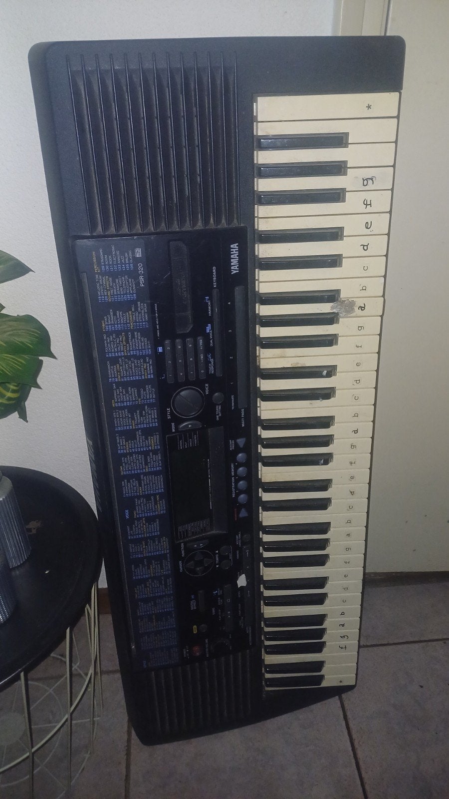 Yamaha PSR-320 Keyboard - Ideaal voor beginners, Muziek en Instrumenten, Keyboards, Ophalen of Verzenden, Zo goed als nieuw, 61 toetsen