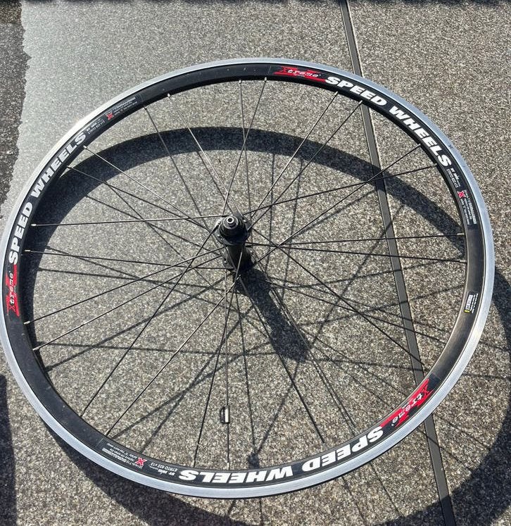 Racefiets voorwiel  DT Swiss Speed wheels, Zo goed als nieuw, Aluminium, Racefiets, Ophalen
