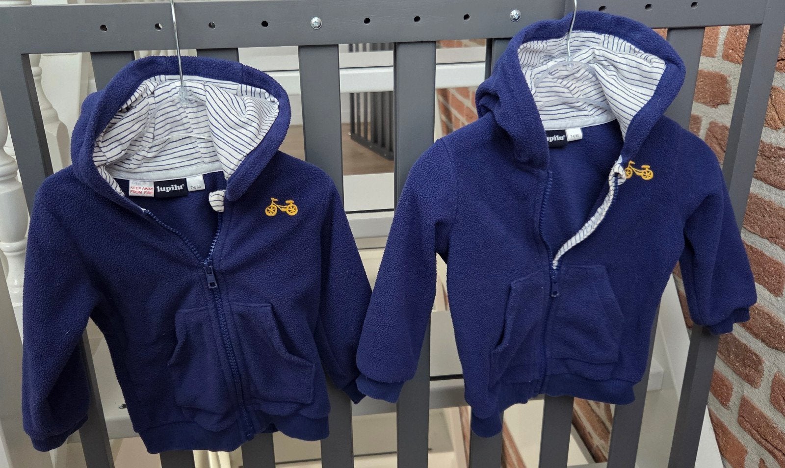 2 fleecevestjes, maat 74/80, Kinderen en Baby's, Babykleding | Maat 74, Ophalen of Verzenden, Zo goed als nieuw, Lupilu, Jongetje of Meisje
