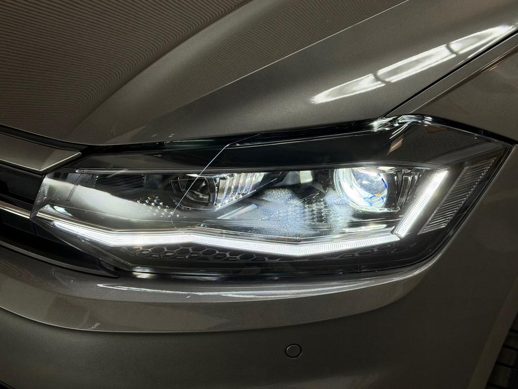 Volkswagen Polo 1.0 TSI R-Line 2019 DSG LED CRUISE NAVI PDC, Stof, Gebruikt, 116 pk, Bedrijf