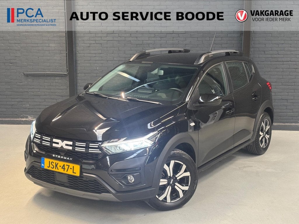 Dacia Sandero Stepway 1.0 TCe (90 pk) Expression automaat -, Auto's, Stof, Gebruikt, Euro 6, Zwart