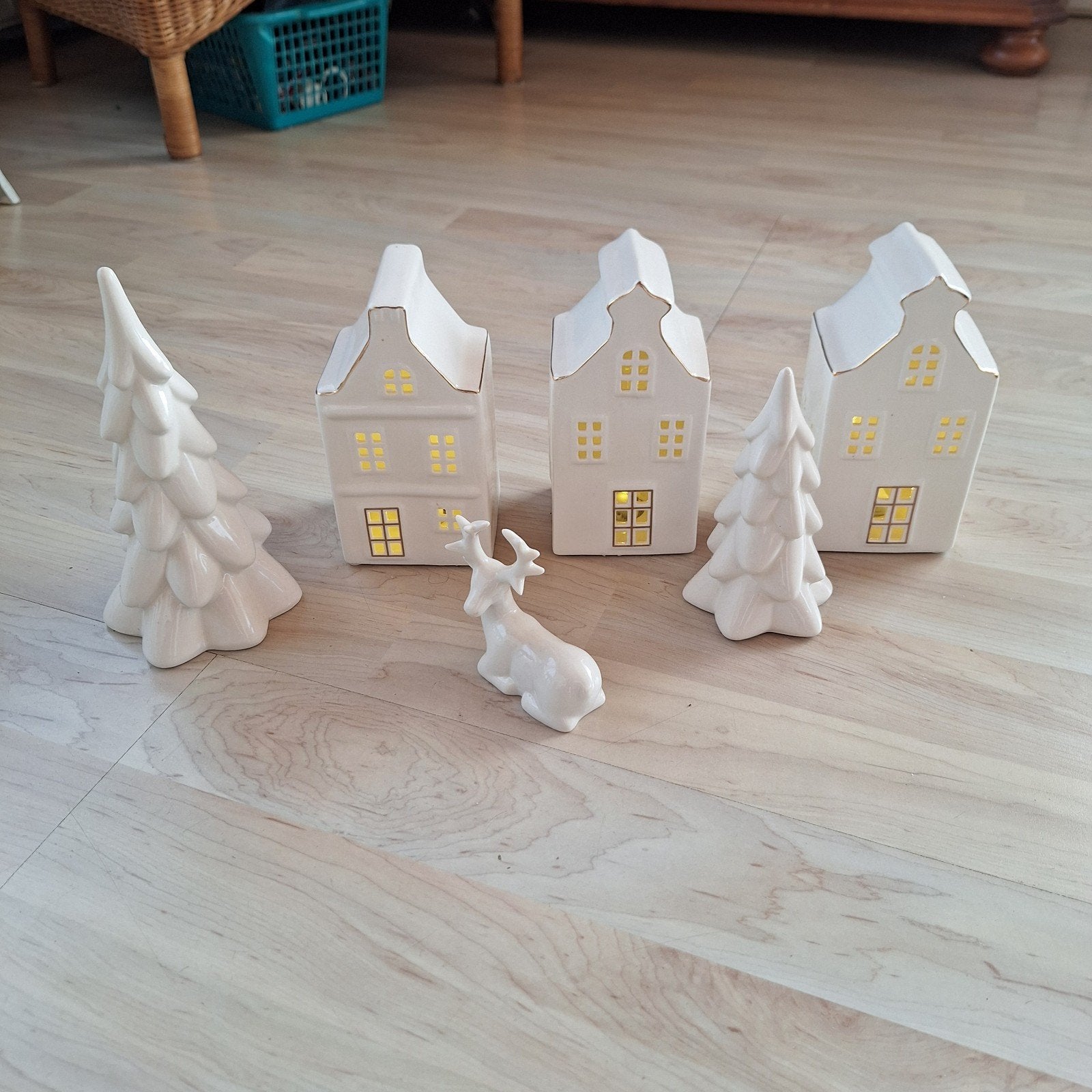 kersthuisjes met bomen en hert., Diversen, Kerst, Ophalen