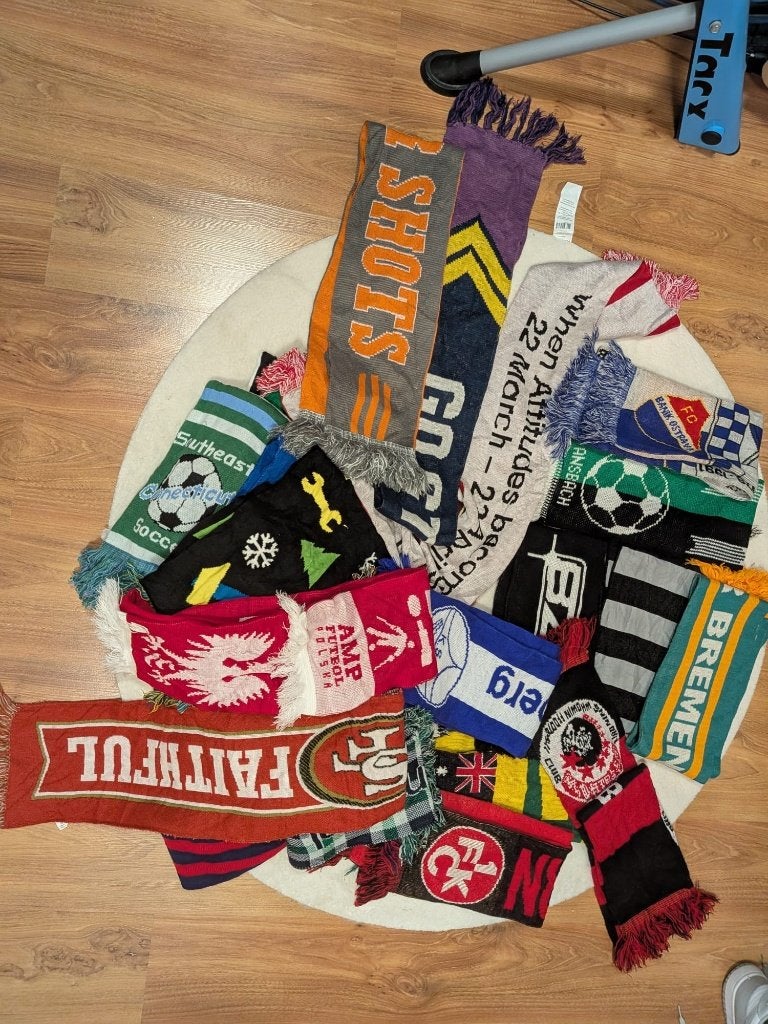Partij Sport sjaals, Ophalen of Verzenden, Gebruikt, Overige sporten, Vaantje of Sjaal