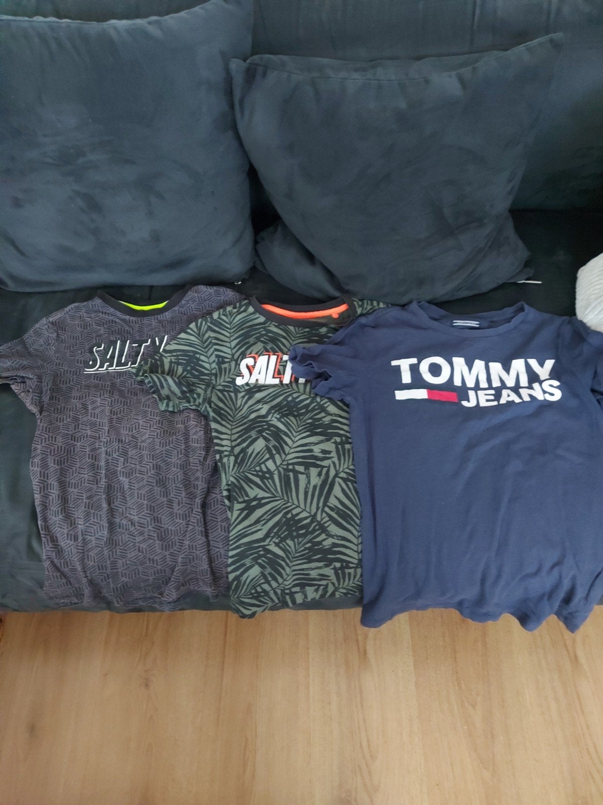 Jongens T-shirts: Salty Dog & Tommy Jeans (3 stuks), Gebruikt, Salty Dog, Tommy Jeans, Ophalen of Verzenden, Shirt of Longsleeve