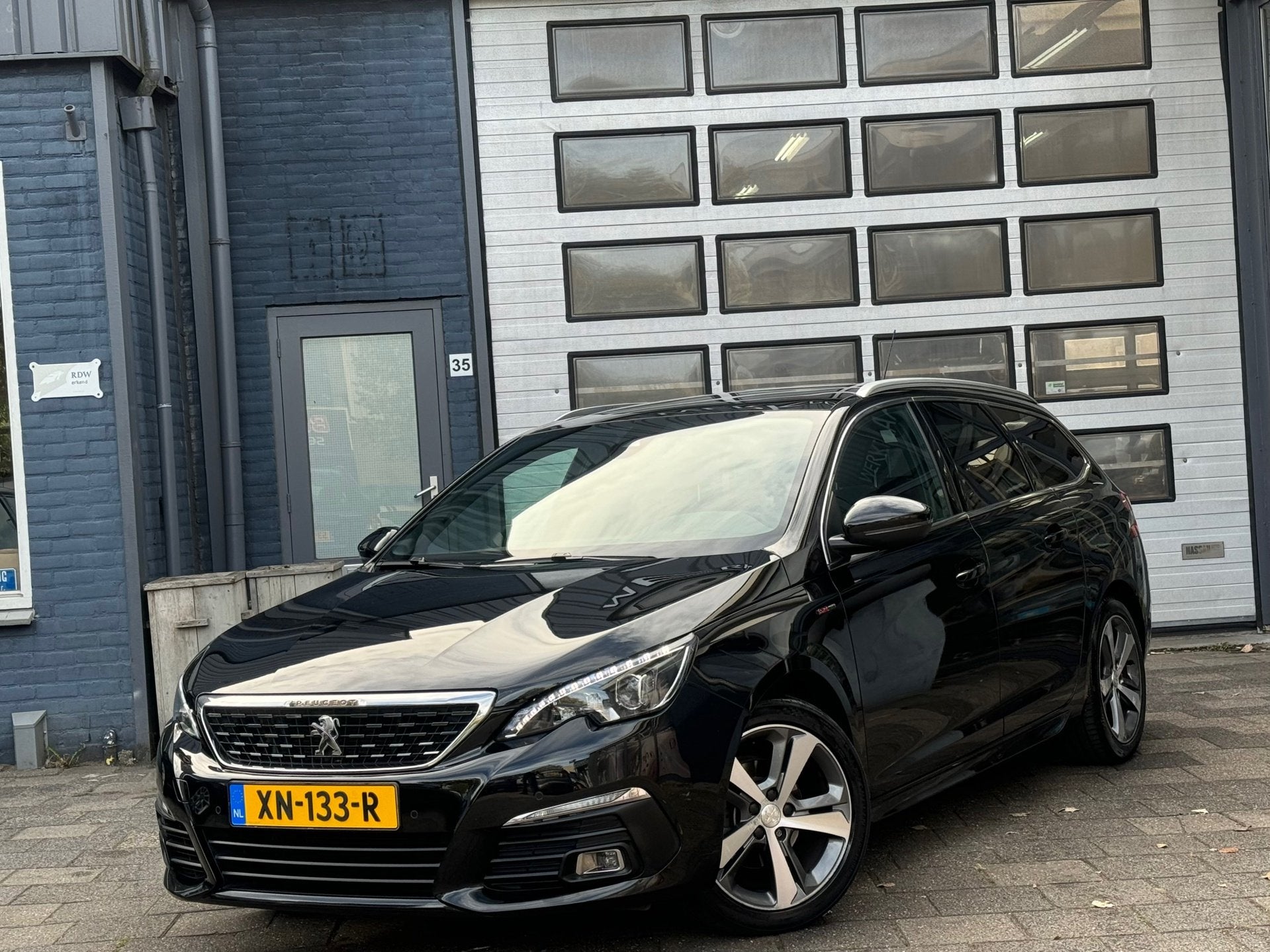 Peugeot 308 SW 1.2 PureTech GT-line | Camera | Pano | Automa, Auto's, Peugeot, Gebruikt, Euro 6, 1199 cc, Zwart