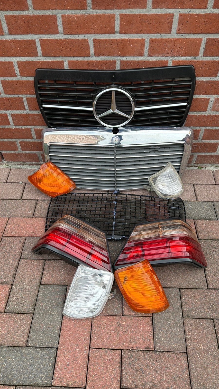 Mercedes w124 onderdelen grill knipperlichten achterlichten, Auto-onderdelen, Ophalen of Verzenden, Mercedes-Benz