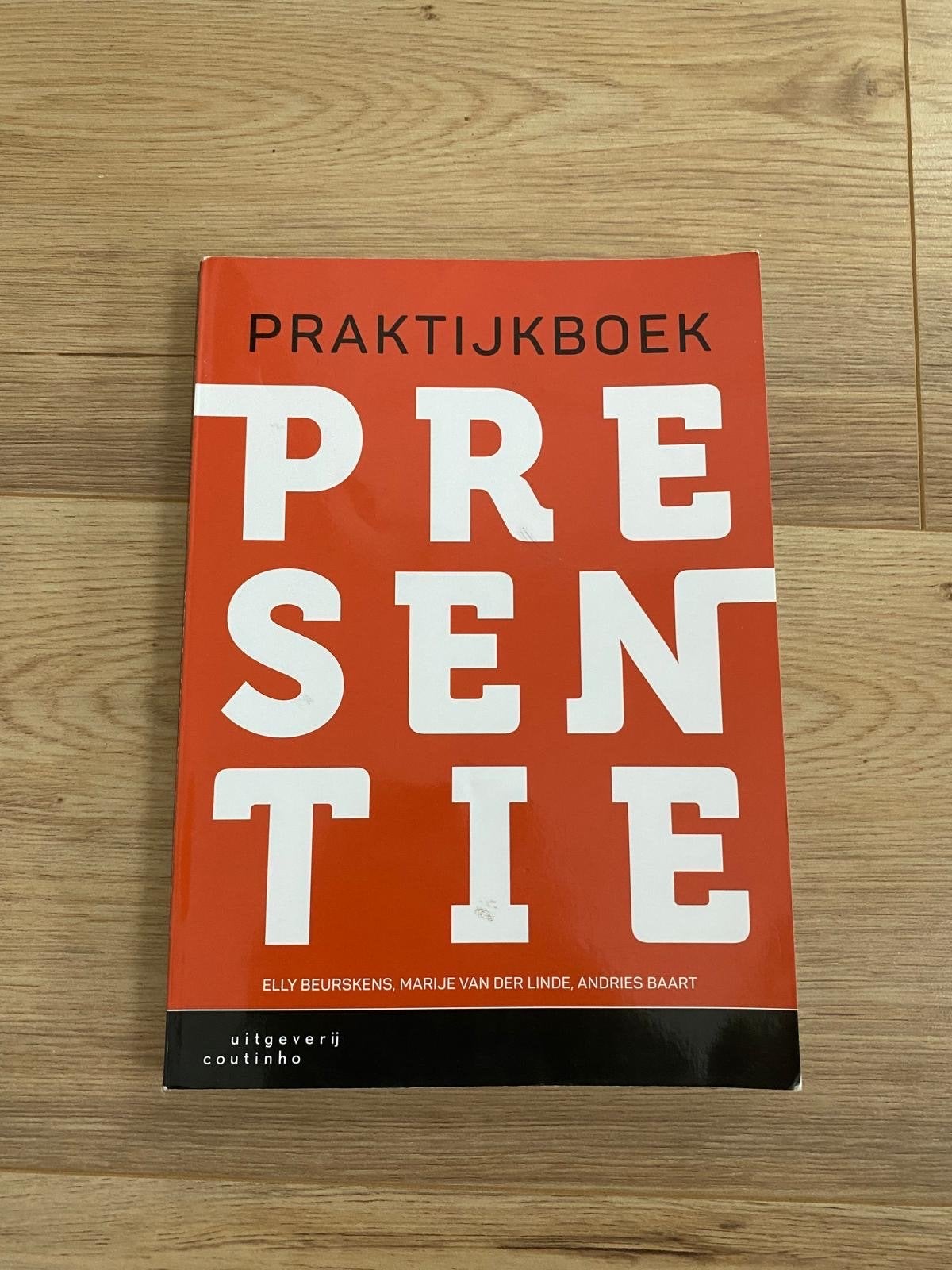 Praktijkboek Presentie - Elly Beurskens, Boeken, Studieboeken en Cursussen, Ophalen of Verzenden, Zo goed als nieuw, HBO