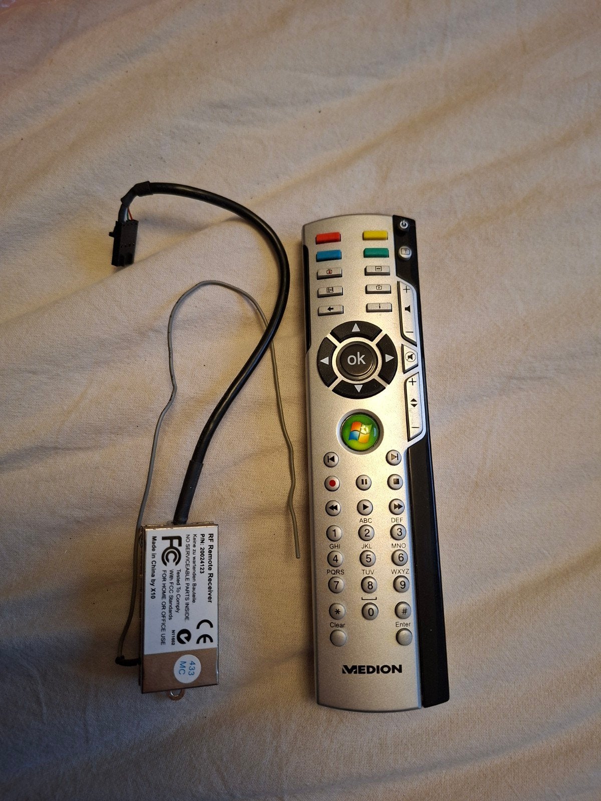 Medion afstandsbediening met RF Remote Receiver, Ophalen of Verzenden, Gebruikt, Origineel, Pc