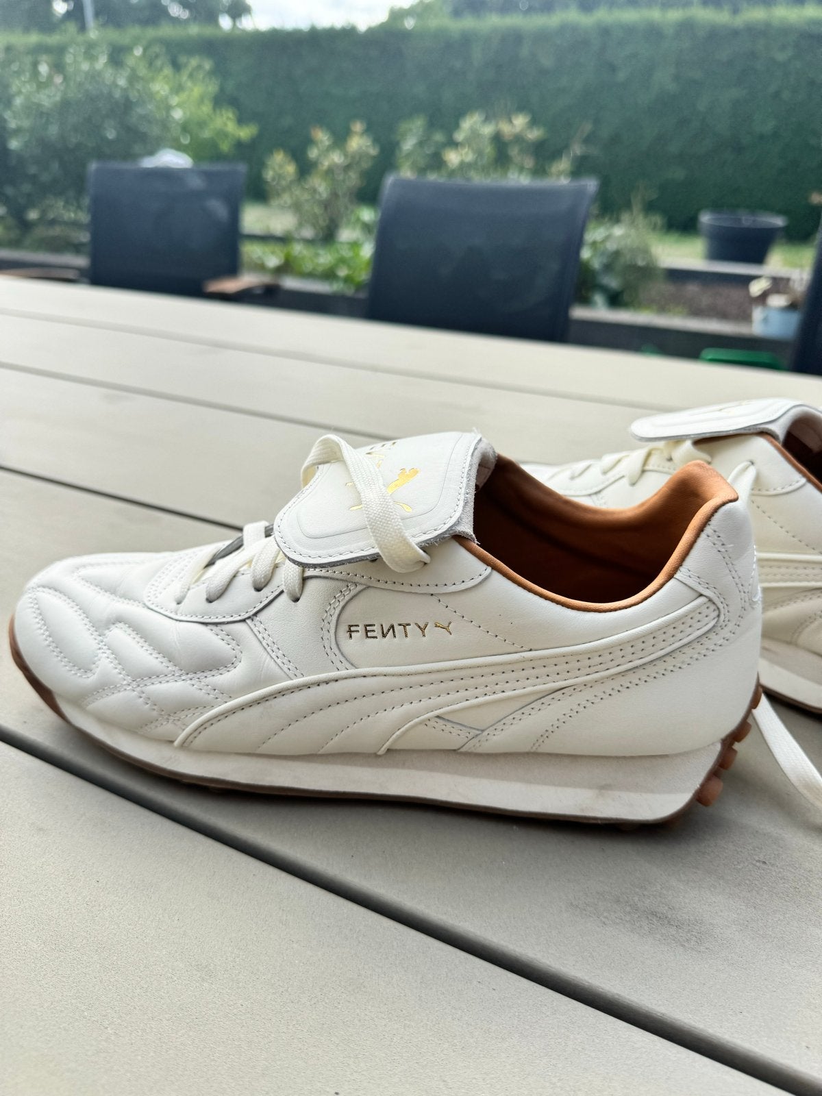 Puma Fenty by Rihanna sneakers - Maat 42.5, Ophalen of Verzenden, Zo goed als nieuw, Wit, Sneakers of Gympen